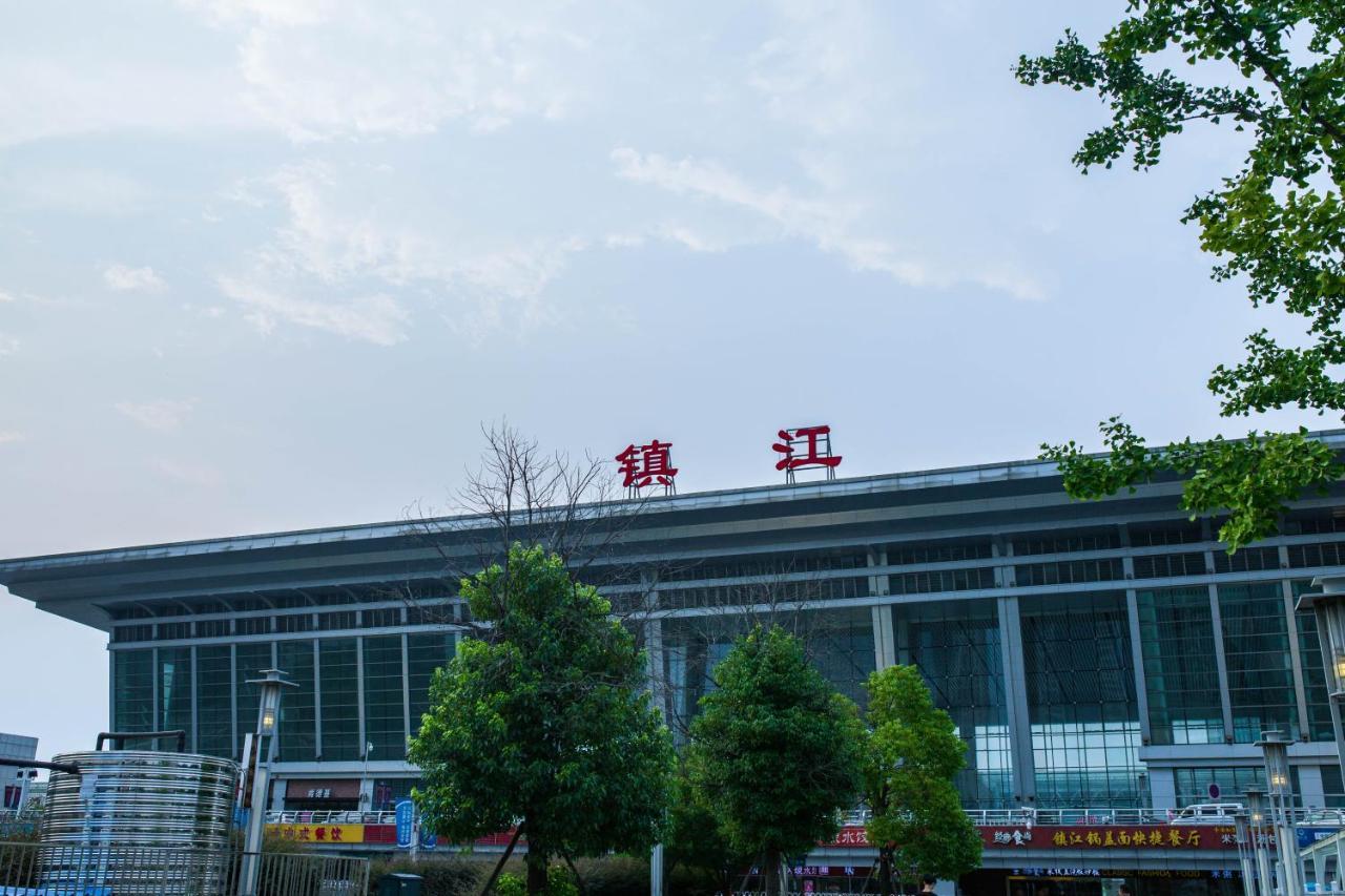 Metropolo, Zhenjiang, Railway Station Wanda Plaza Hotel Женджанг Екстериор снимка